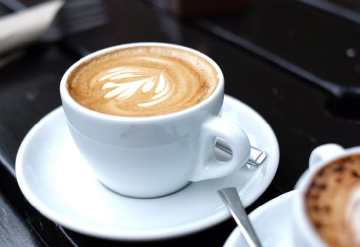 Health expert explains why you should NEVER drink coffee first thing in the morning 3