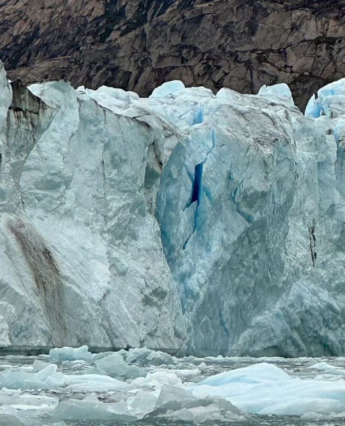 Martha Stewart slammed for removing 'small ICEBERG' from Greenland to use in COCKTAIL 3