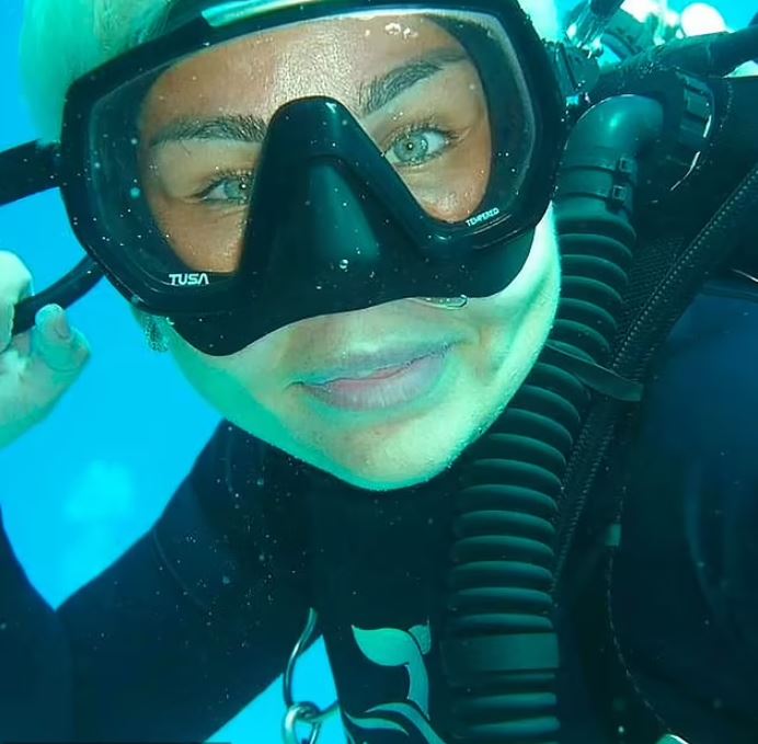 Tourist vanishes in underwater caves after diving down 400ft with her husband 2