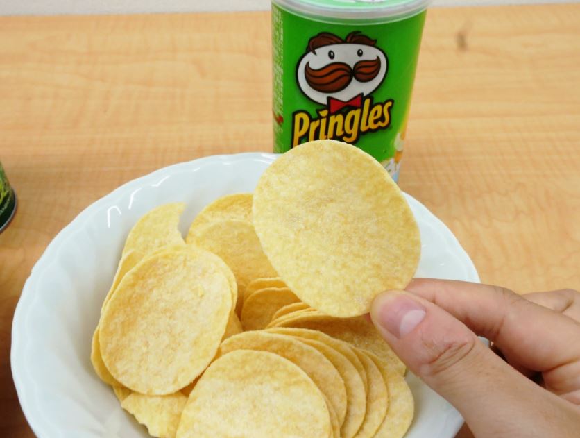 Pringles fans wonder about the existence of sour cream and chive flavor 5