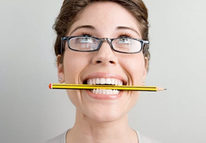 Here's the reason why a pencil in your mouth can make you happier 1 Here's the reason why a pencil in your mouth can make you happier 1