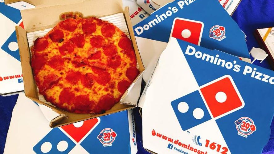 Man shares hack to get more giant Domino’s garlic bread than you've paid for 3