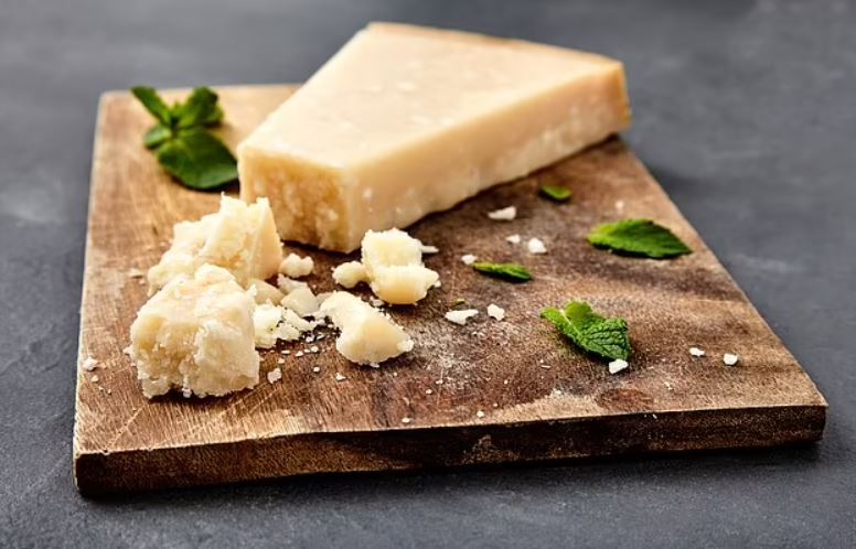 Foodies are stunned after discovering that Parmesan cheese is NOT vegetarian 1