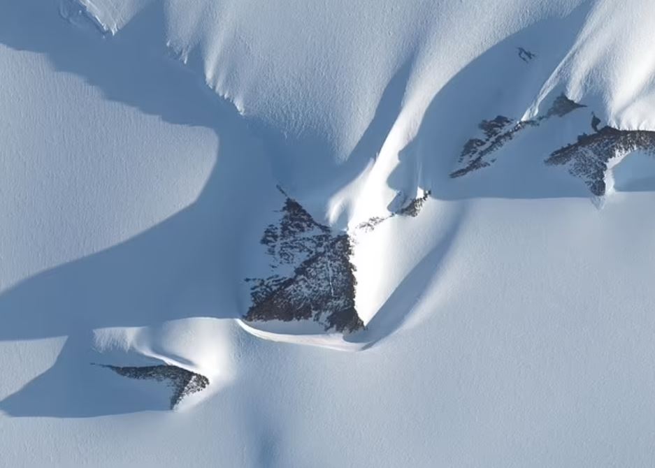 Truth behind mystery 'pyramid' beneath Antarctic ice 5