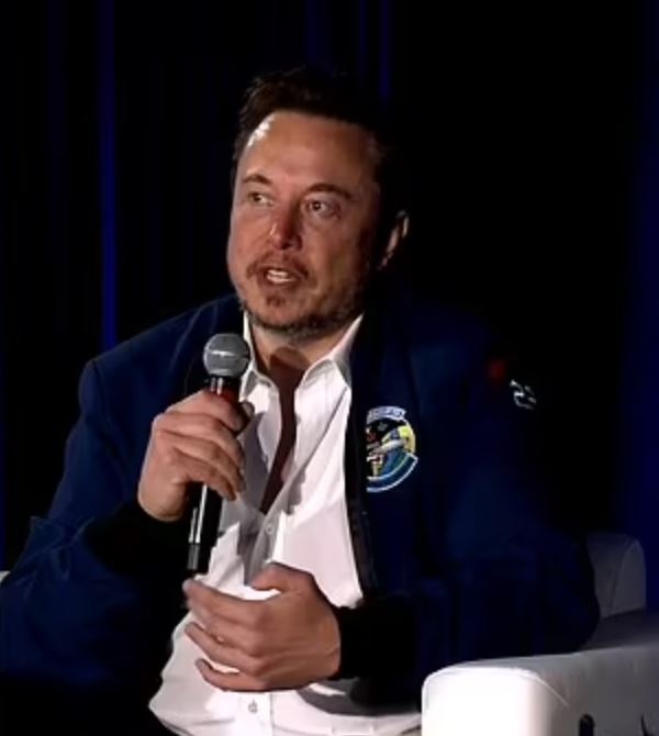 Elon Musk says X is 'moving to having a small monthly payment for use' 1