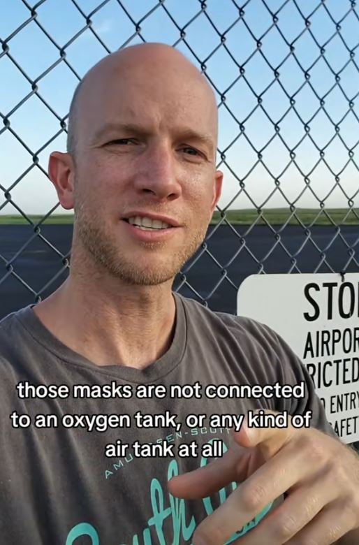 People were stunned after learning plane oxygen masks on planes aren't connected to an air tank at all 2
