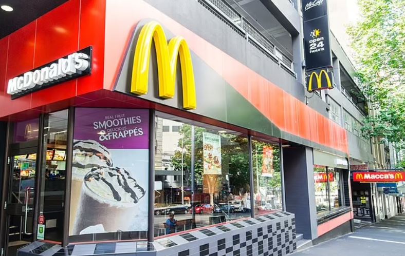 Diners are slammed for creating a massive mess at McDonald's 6