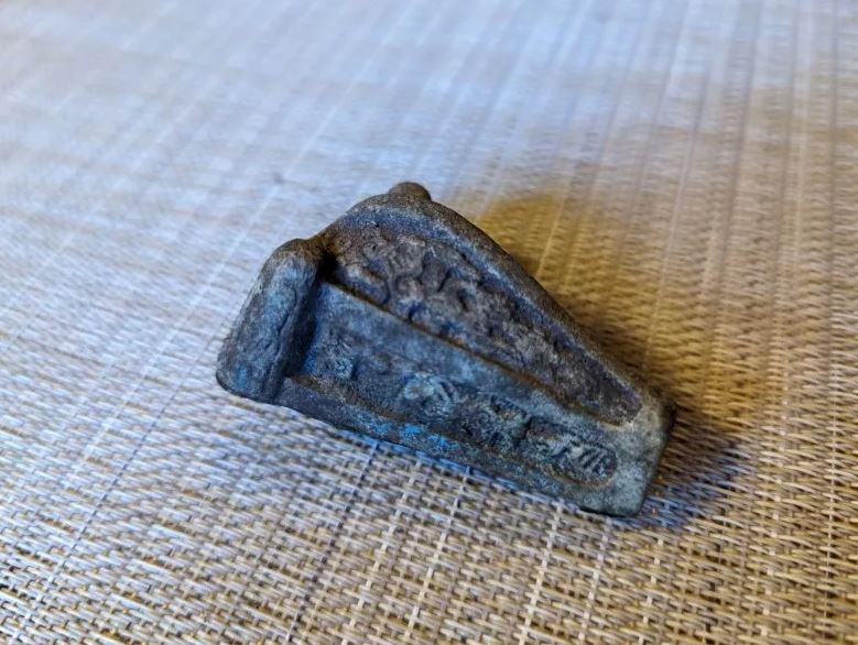 Eight-year-old boy discovers Viking artifact on family beach vacation 2