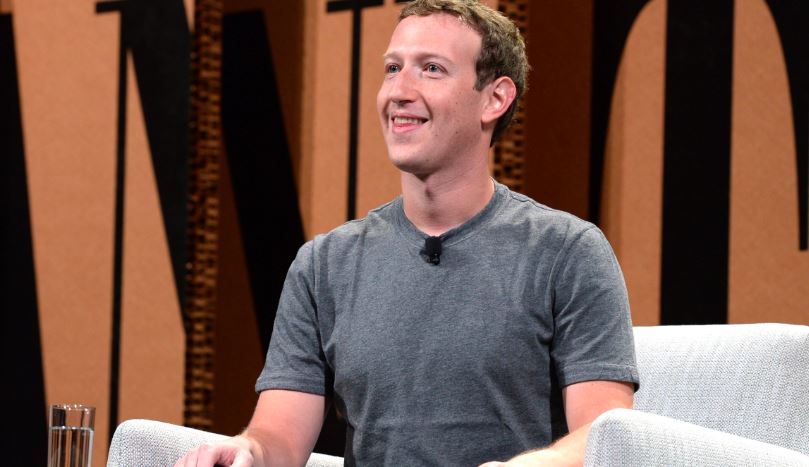 Here's the reason why Mark Zuckerberg wears a gray t-shirt to work every day 1