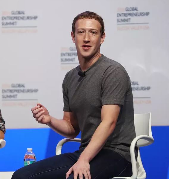 Here's the reason why Mark Zuckerberg wears a gray t-shirt to work every day 2