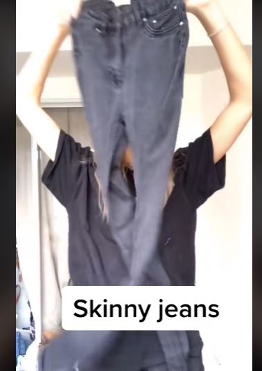 Gen Z has sparked debate after canceling skinny jeans and suggesting an alternative style to wear 2