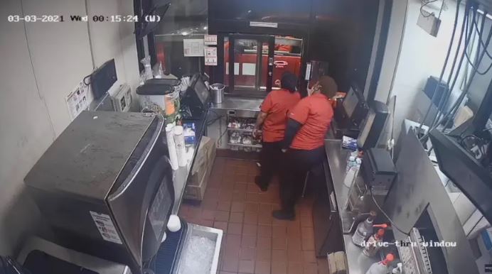 Fast food employee shoots at drive-thru customer who complained their meal was missing curly fries 1