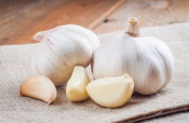 Why do doctors recommend eating garlic every day? 1