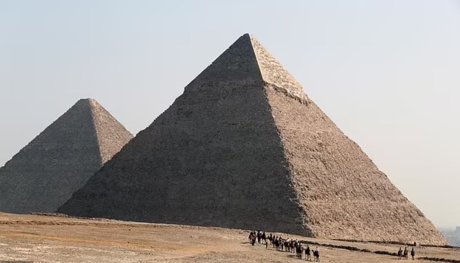 Scientists discovered Long-Lost Chambers inside the 4,400-year-old Great Pyramid of Giza 1