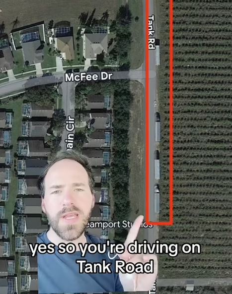 Driver stunned as dozens of cars abandoned on the side of road in Florida 6