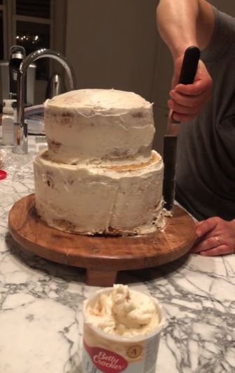 Bride is ridiculed after making own wedding cake 12 hours before the big day 4