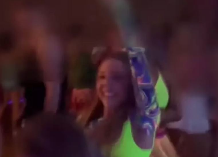 Honor student loses scholarship after video of her twerking at party surfaces 3