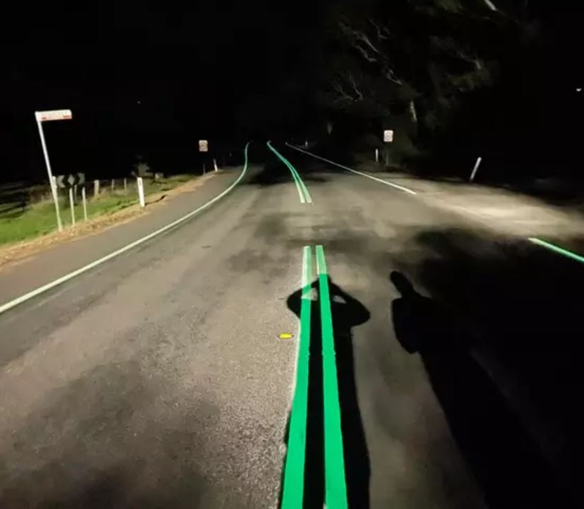 New glow in the dark road feature on road praised for being 'life-saving' 4