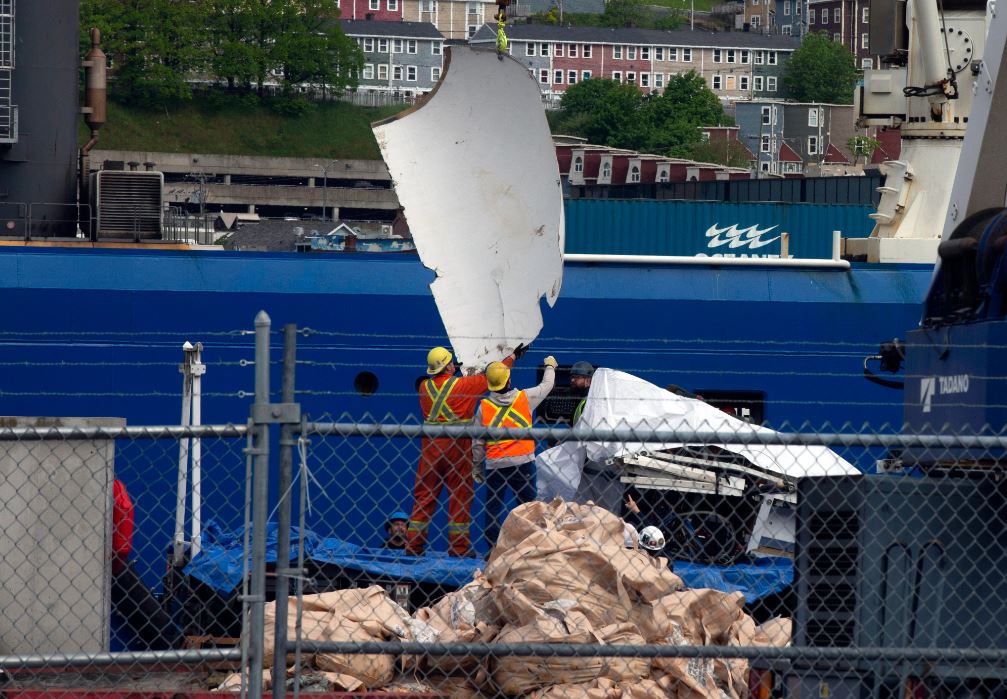 US Coast Guard recovers Titan sub wreckage including ‘presumed human remains’ on the ocean floor 4