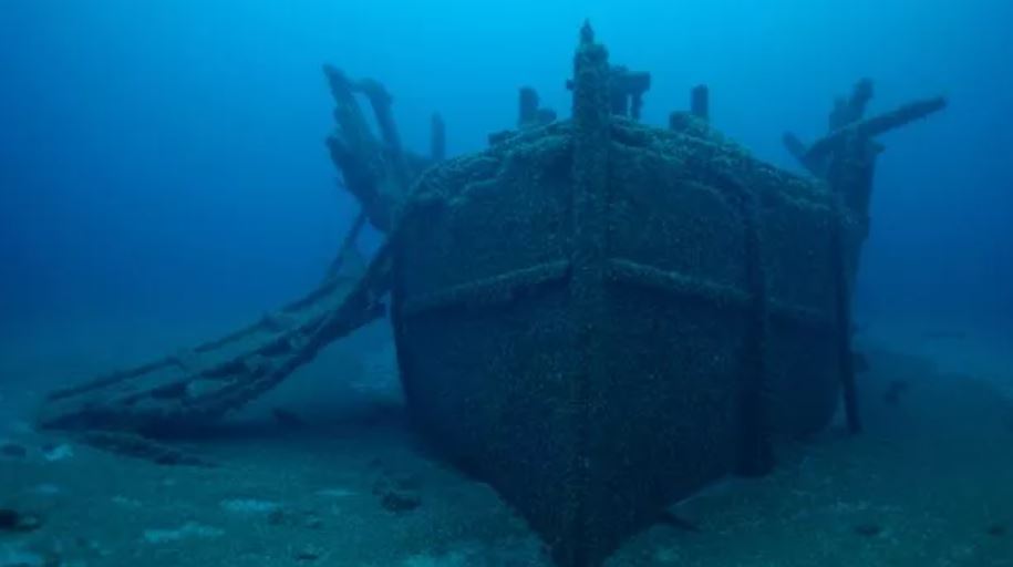 Missing ship, sunk in storm nearly 130 years ago found untouched at bottom of lake 3