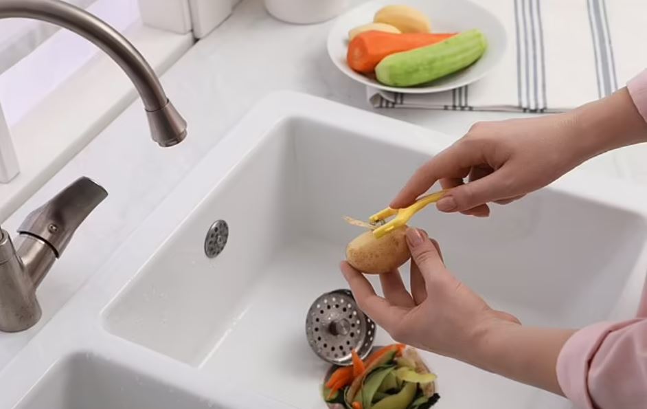 Plumbers reveal the items you would NEVER put down a garbage disposal 8