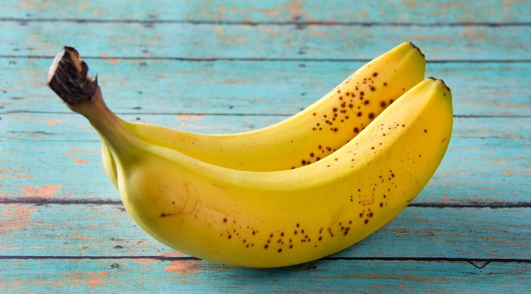 Scientists warn bananas may go extinct as fungal disease is about to wipe out plantations across the globe 1