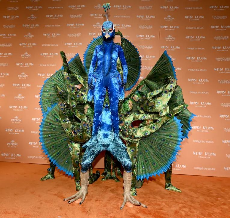 Husband Tom Kaulitz completely upstages Heidi Klum's peacock costume for the first time ever 2