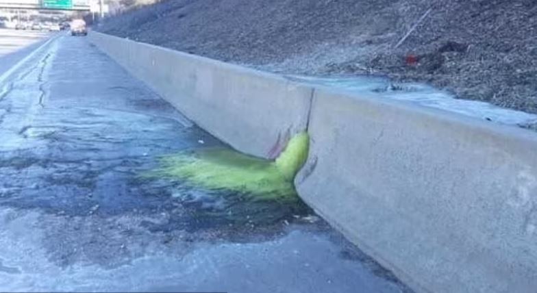 Footage reveals mysterious green sludge spotted bubbling up from underground in New York City 6