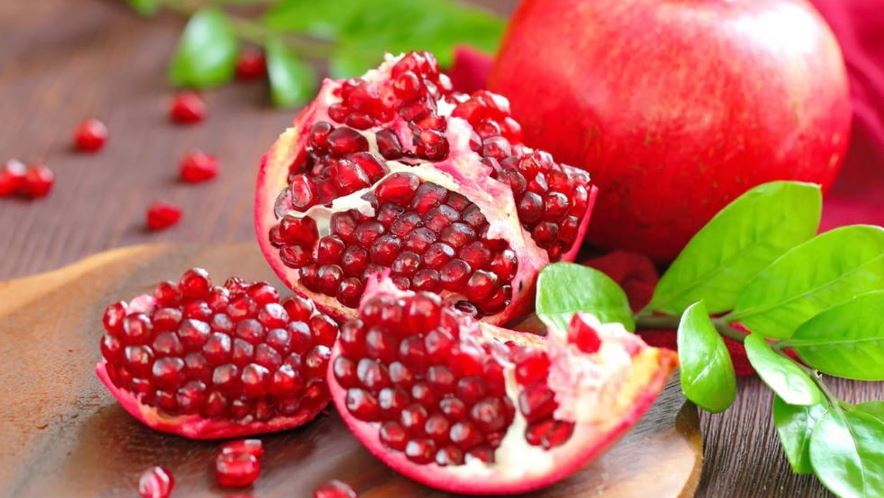 Tourist arrested after asking for a 'grenade' wrong translation for ‘pomegranate’ 3