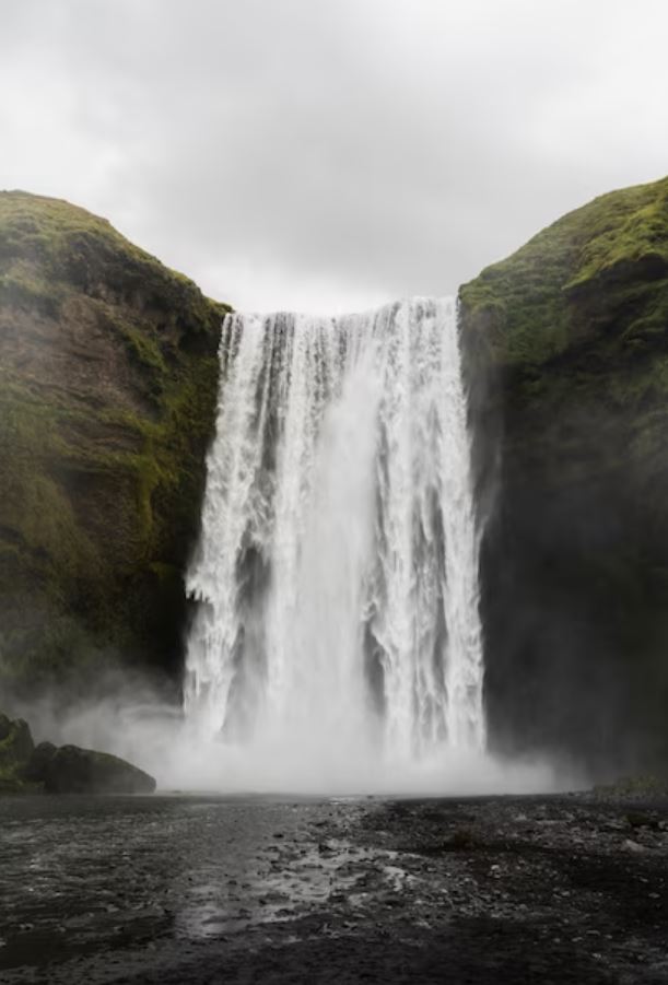 World's largest waterfall is actually underwater 1