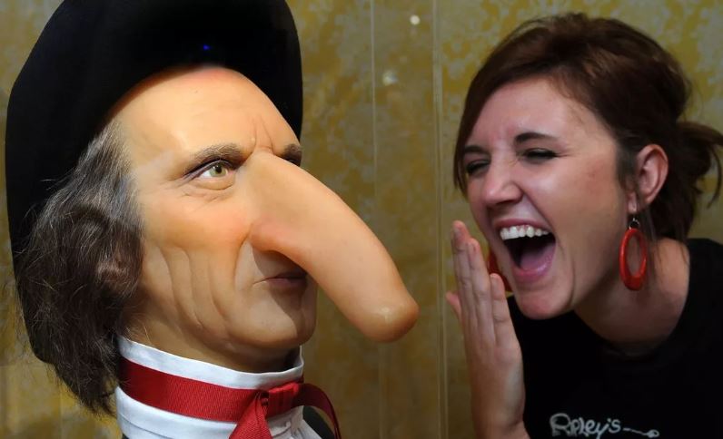 Man with the world's longest nose at 19CM is yet to have record broken 2
