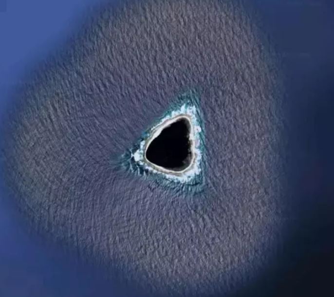 Mystery 'Black Hole' spotted on Google Maps has been solved 1 Mystery 'Black Hole' spotted on Google Maps has been solved 1
