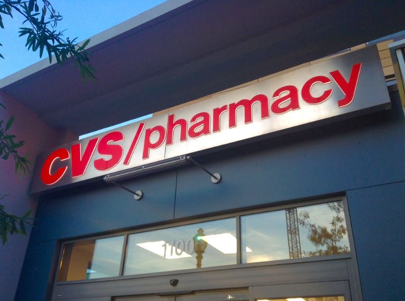 CVS in Washington DC replaces shelves of toilet paper with framed photos of products amid out-of-control crime 3