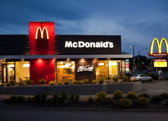 McDonald's workers reveal 5 things customers should stop doing right now 5