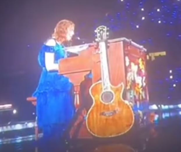  Tearful Taylor Swift RETURNS to stage in Brazil after two fans passed away 2