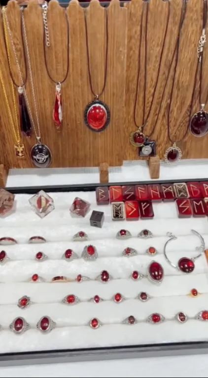 Woman wears necklace made from boyfriend's blood: Is it romantic or weird?' 3