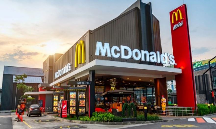 Former McDonald's chef reveals why you should NEVER visit the fast food chain at 10.30 am 5