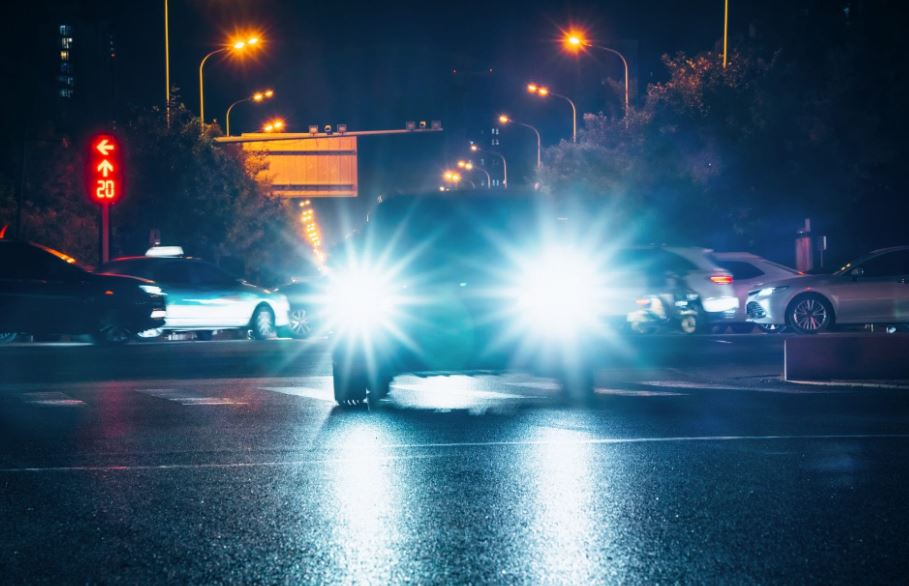 People are just now realizing why headlights are so bright these days 3