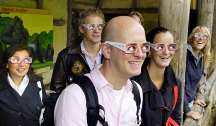 Zoo visitor given glasses designed to prevent accidental eye contact with animals 1