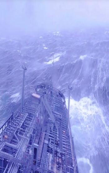 Working at the North Sea oil rig, the most dangerous job in the world. Image Credits: @ italy shows/Tiktok