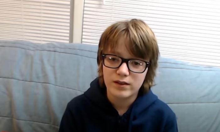 13-year-old gamer breaks record and becomes the first known person to ever beat Tetris 5