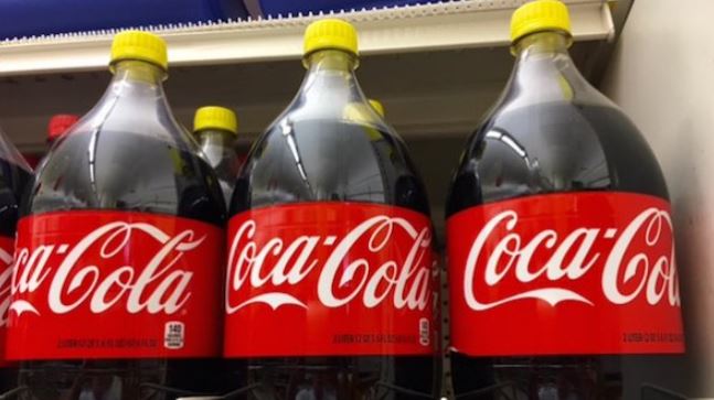 People are just realizing the reason behind Coca-Cola bottles having yellow caps 3