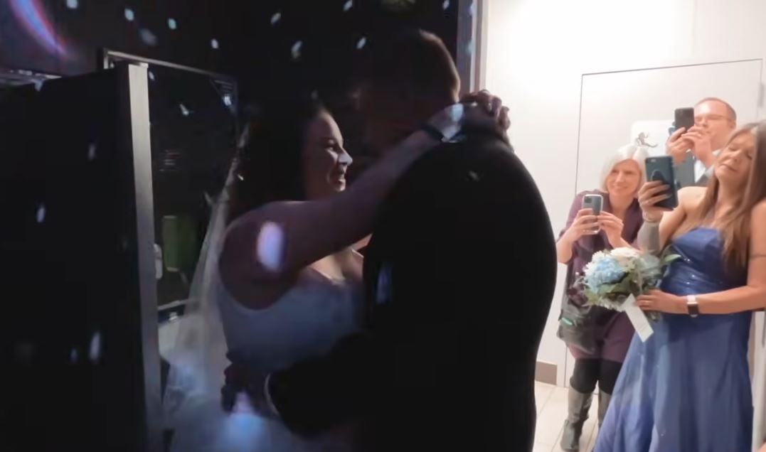 Stunned couple marries in gas station restroom next to the men's urinals 5
