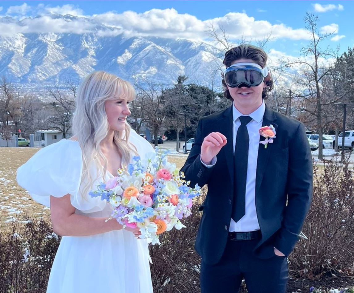 Software engineer sparks debate after wearing Apple Vision Pro on wedding day 1