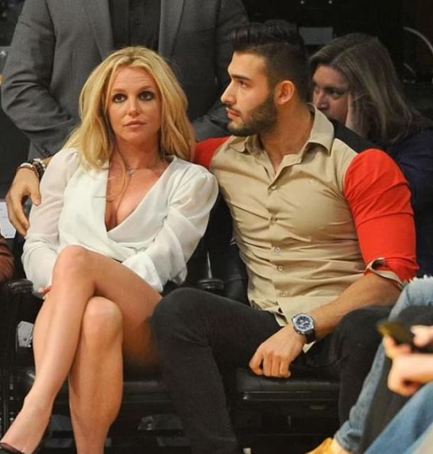  Britney Spears' ex-husband Sam Asghari out on real reason for divorce 5