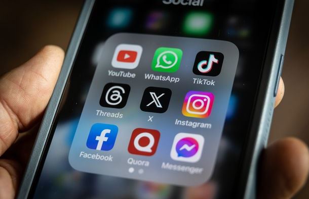  Facebook, Messenger and Instagram hit with worldwide outage 4