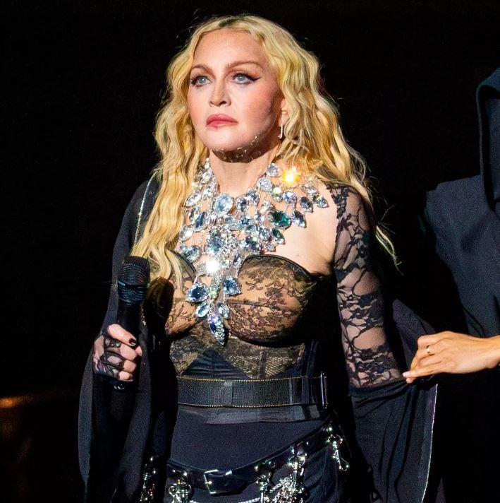 Madonna reveals first word after waking up from her four-day-long coma 2