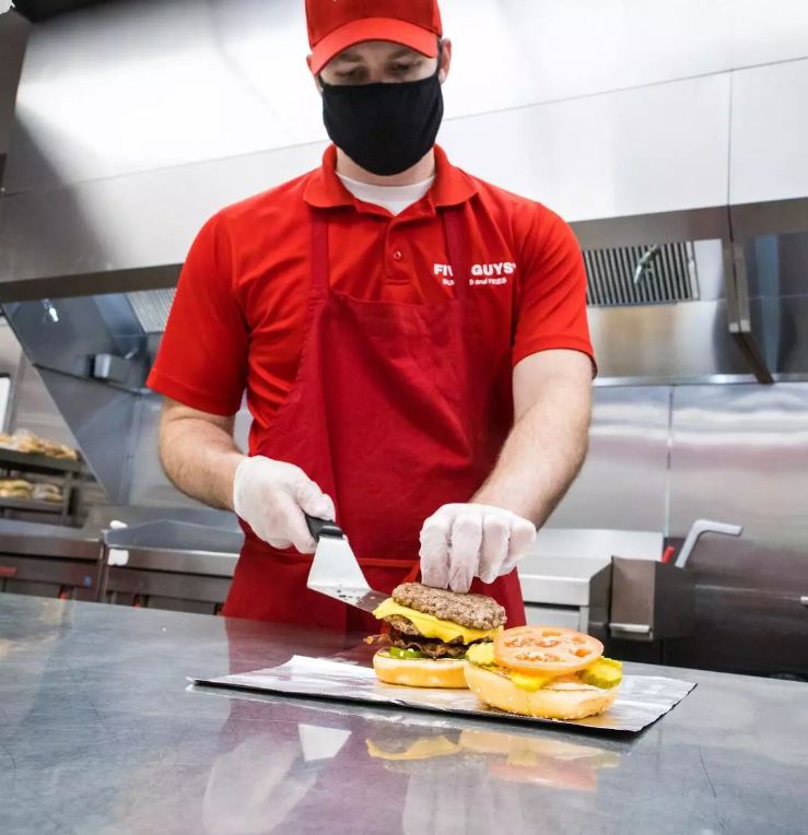 Former Five Guys employees reveal two money-saving tips for customers when placing an order 4