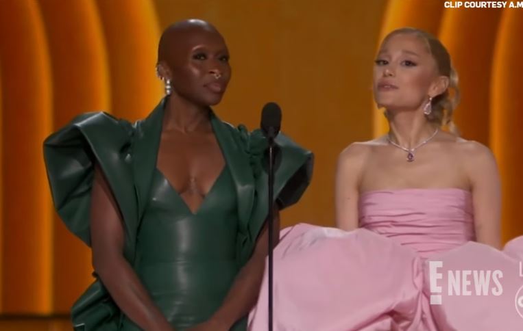 Ariana Grande was baffled after changing her voice at the Oscars 5