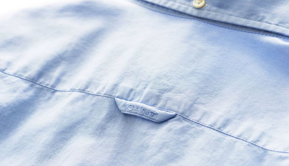 People are just realizing why button-down shirts have Loops on the back 4